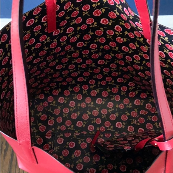 Kate Spade Bag with matching wallet - Picture 2 of 6